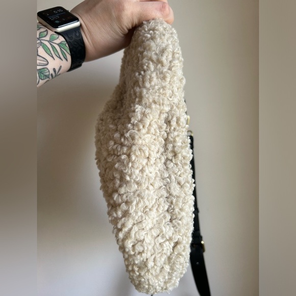 Jules Kae Zola Oatmeal Bag - Picture 9 of 9